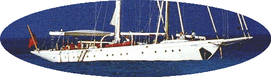 Yacht vor Anker